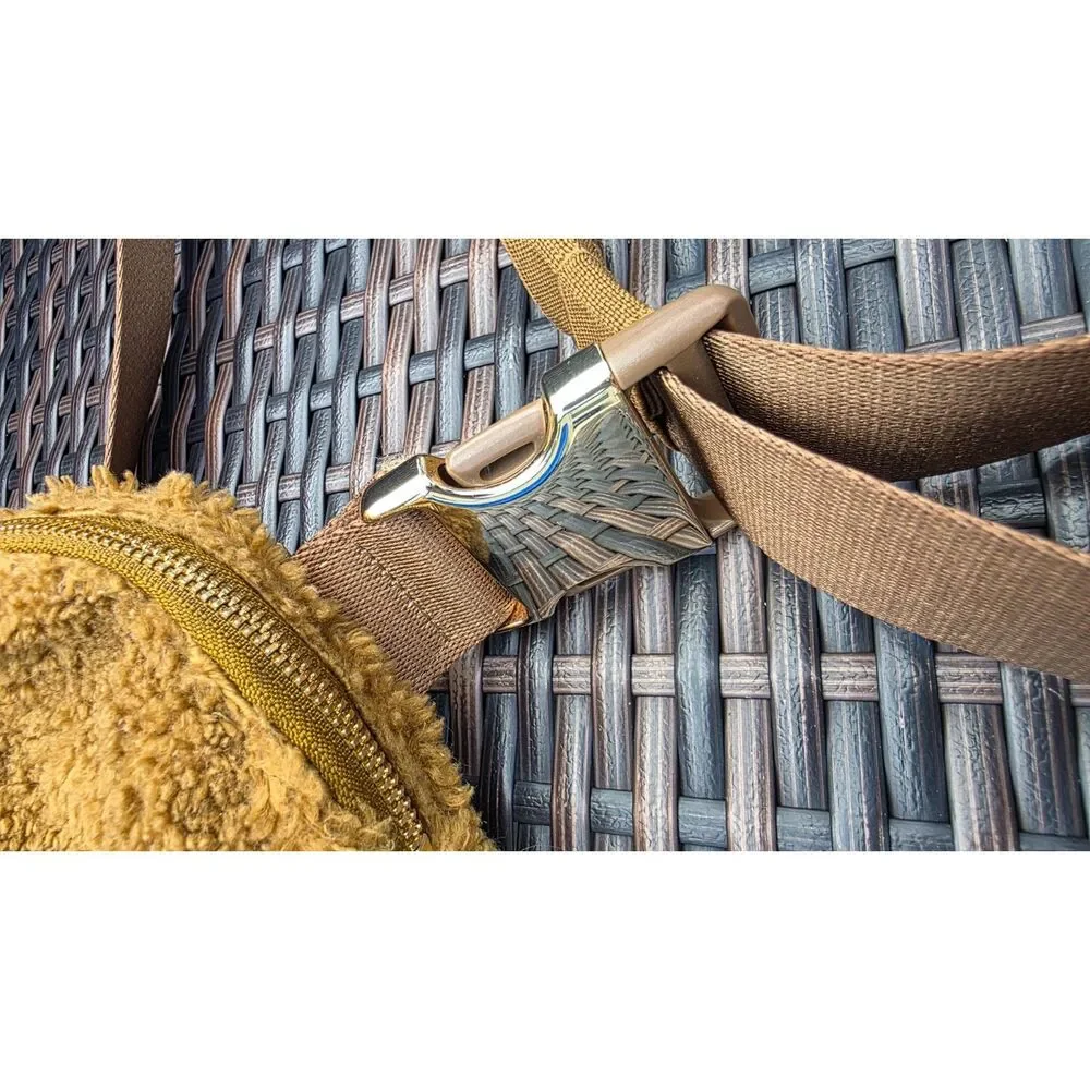 Lululemon Everywhere Belt Bag in Burnt Caramel